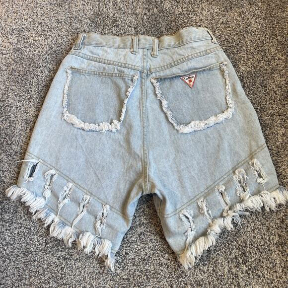 Vintage Women’s Lebon High Waisted Distressed Jean Shorts Size 15/16 (runs Small - Picture 7 of 9